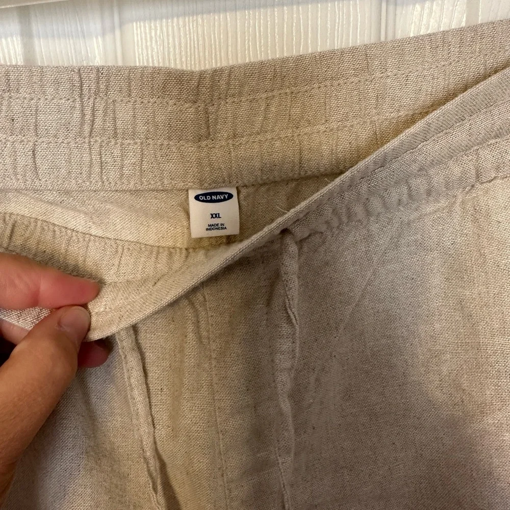 Old Navy shorts - Picture 2 of 3
